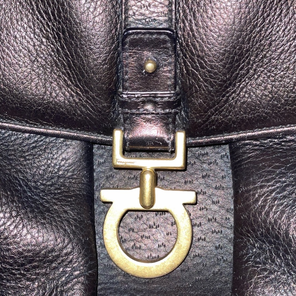 SALVATORE FERRAGAMO Black Leather Gancini Satchel Flap Bowler Bag Italy - Picture 4 of 17